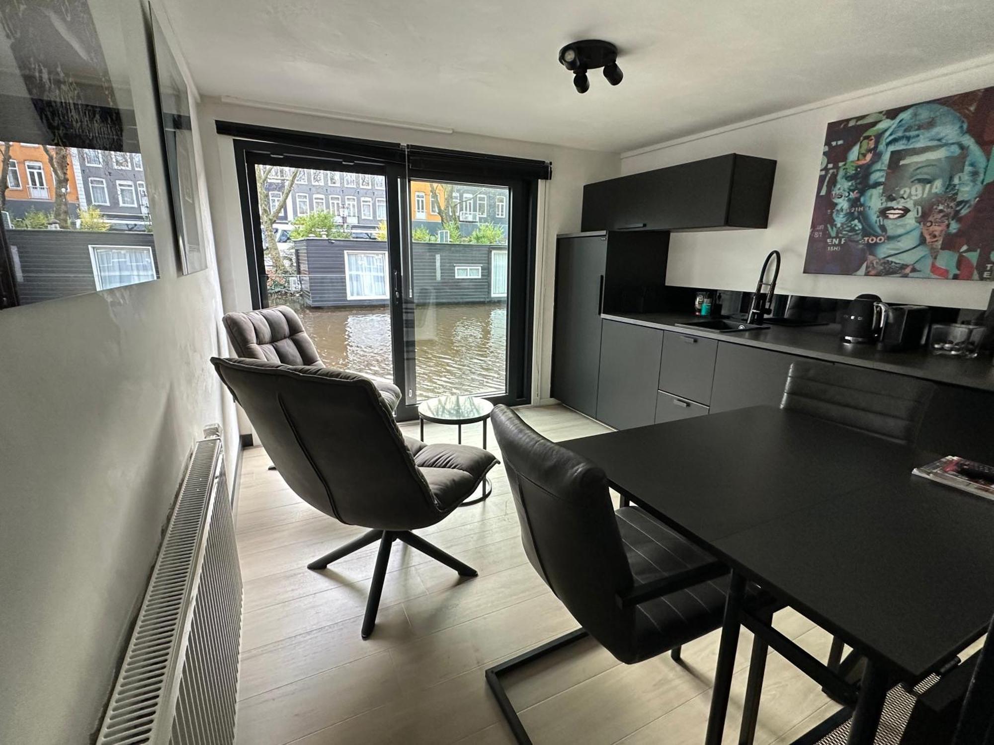 مبيت وإفطار Amsterdam-Houseboat-Amstel المظهر الخارجي الصورة