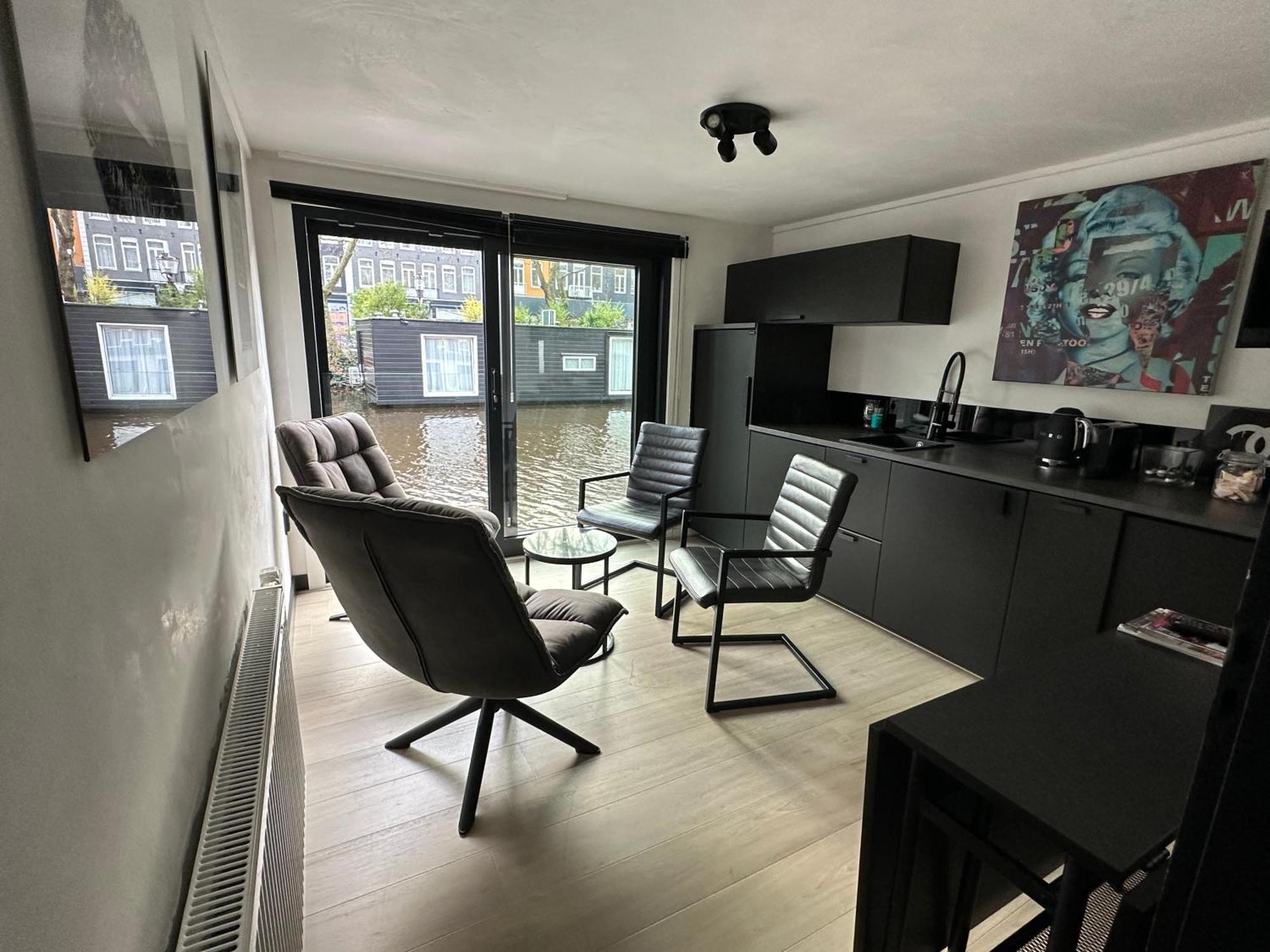 مبيت وإفطار Amsterdam-Houseboat-Amstel المظهر الخارجي الصورة
